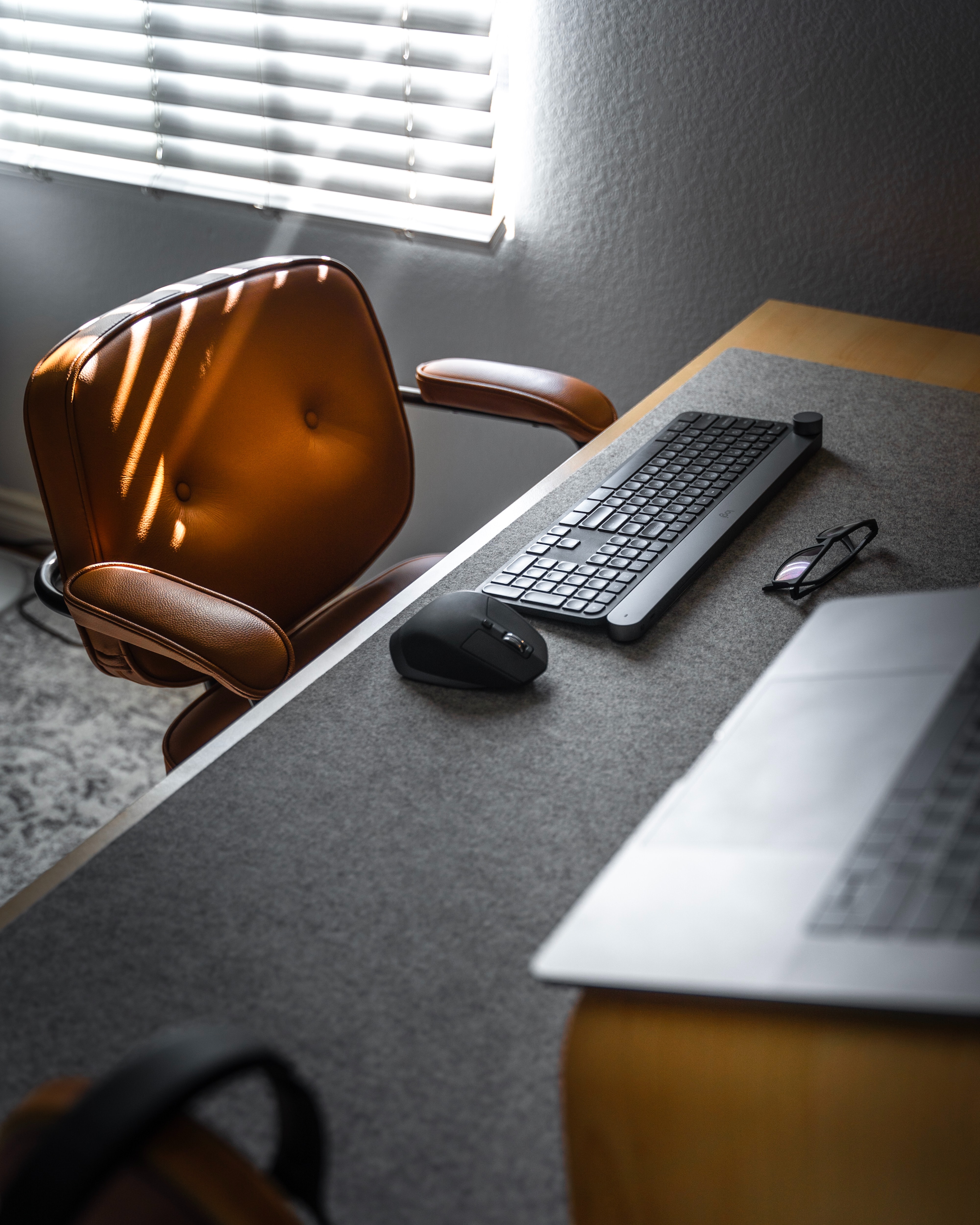 Picture of a work desk